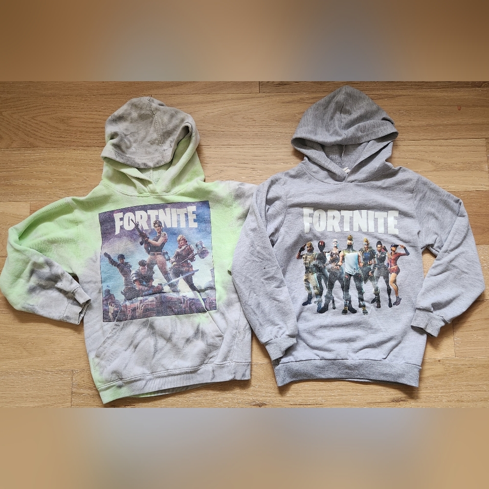 UNBRANDED | Two sweater Fortnite bundle